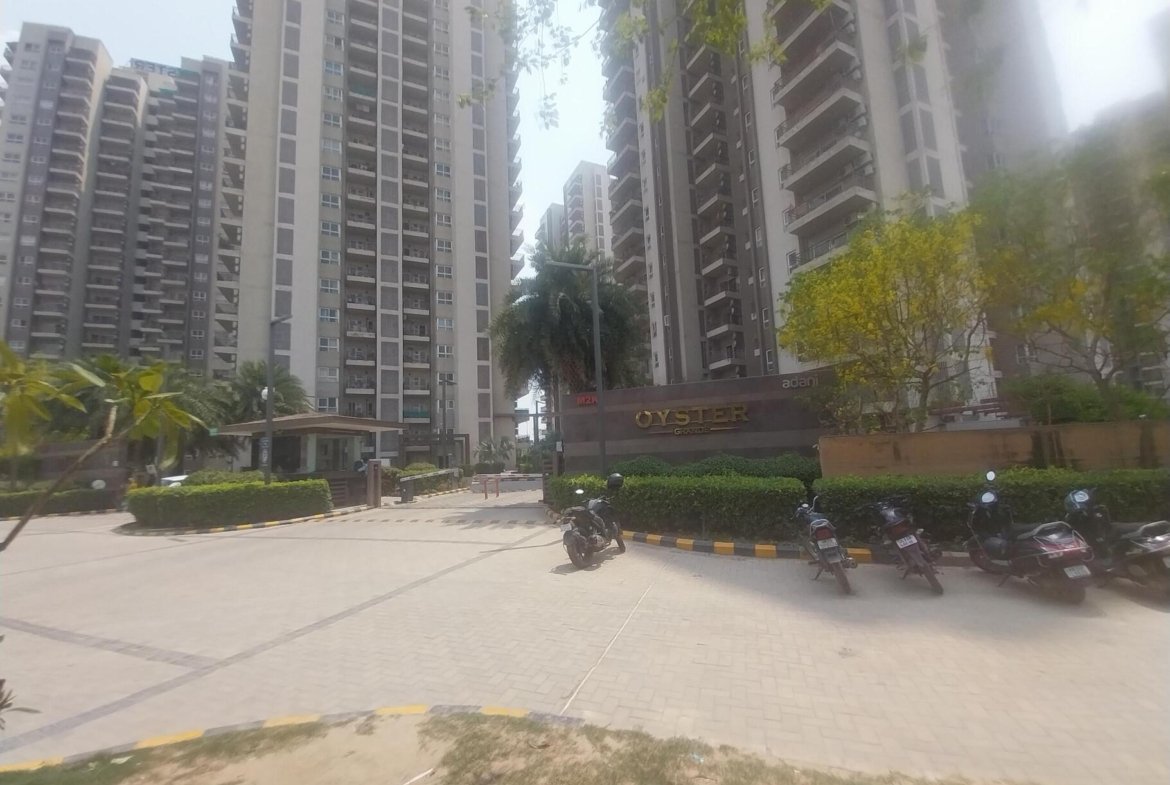 ADANI M2K OYSTER GRANDE